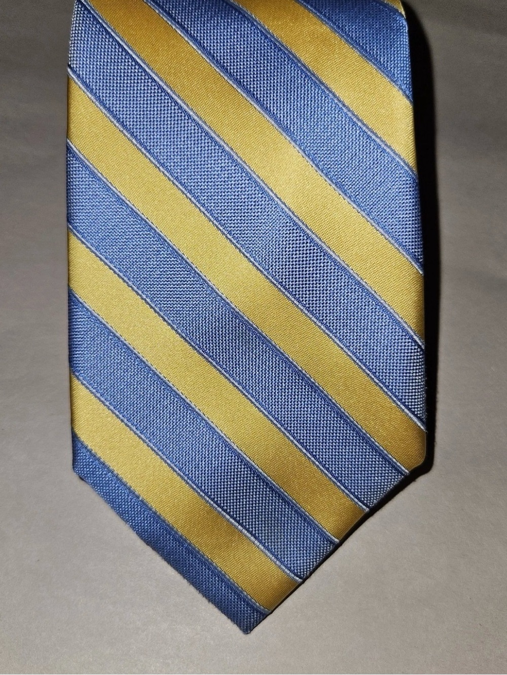 Jones New York Blue and Gold Diagonal Stripe Tie